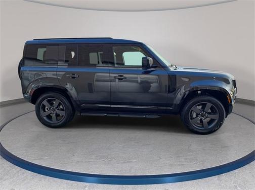 2026 Land Rover Defender 110 X-Dynamic SE