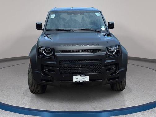 Narvik Black 2026 Land Rover Defender OCTA