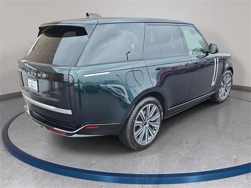 2026 Land Rover Range Rover P530 Autobiography