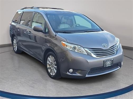 2011 Toyota Sienna XLE