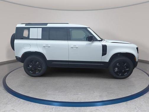 Fuji White 2026 Land Rover Defender P400 X-Dynamic SE