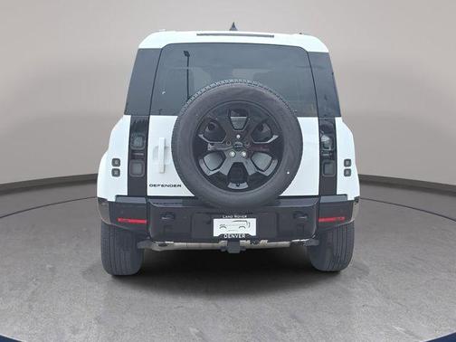 Fuji White 2026 Land Rover Defender P400 X-Dynamic SE