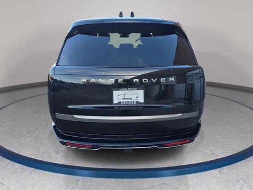 2026 Land Rover Range Rover P530 SE