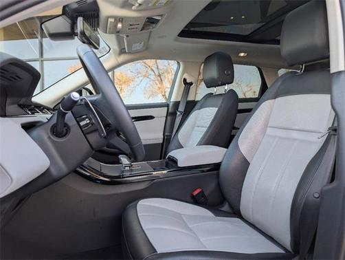 2024 Land Rover Range Rover Evoque Dynamic SE