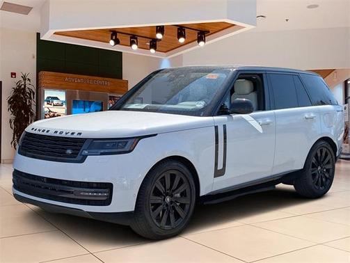 2025 Land Rover Range Rover P550e SE