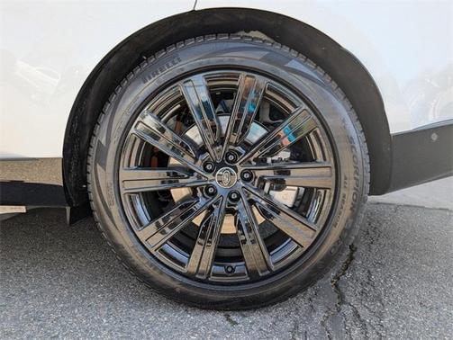 2025 Land Rover Range Rover P550e SE