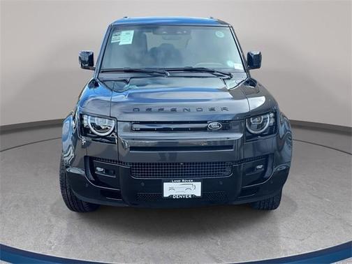 2026 Land Rover Defender 110 X-Dynamic SE