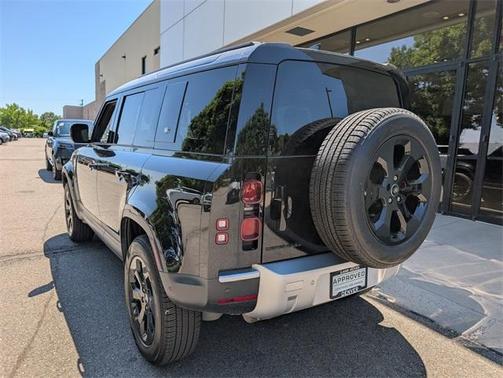 2024 Land Rover Defender P300