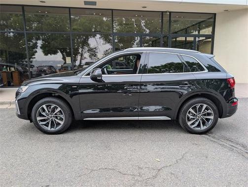 2023 Audi Q5 45 S line quattro Premium