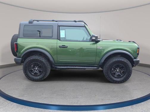Eruption Green Metallic 2023 Ford Bronco Wildtrak