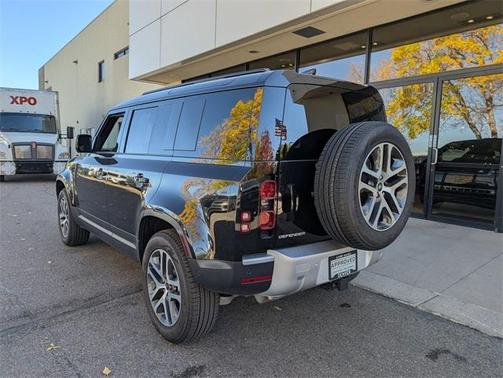 2025 Land Rover Defender P400 S