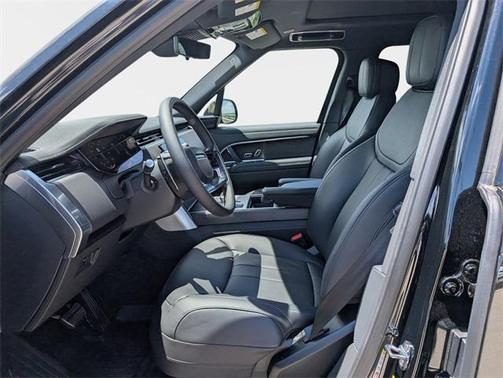 2025 Land Rover Range Rover P530 SE