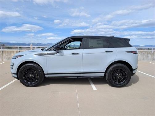 2026 Land Rover Range Rover Evoque Dynamic SE