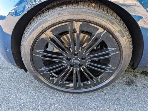 2025 Land Rover Range Rover P400 SE 7 Seat