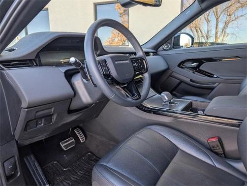 2024 Land Rover Range Rover Evoque Dynamic SE