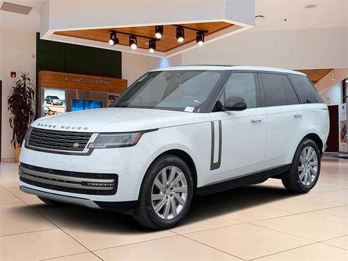 2025 Land Rover Range Rover P550e SE