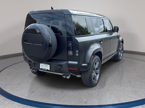 Santorini Black 2026 Land Rover Defender P500 X-Dynamic SE