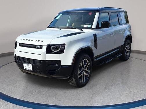 Fuji White 2026 Land Rover Defender P400 X-Dynamic SE