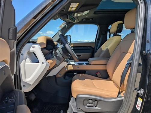 2025 Land Rover Defender P400 X-Dynamic SE