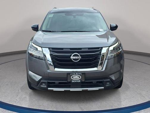 2t Gun Blk Roof 2024 Nissan Pathfinder Platinum