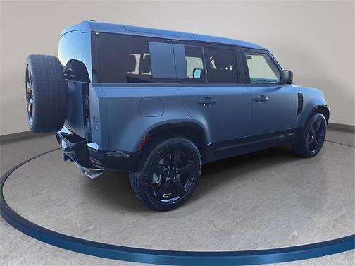 2026 Land Rover Defender P500 X-Dynamic SE