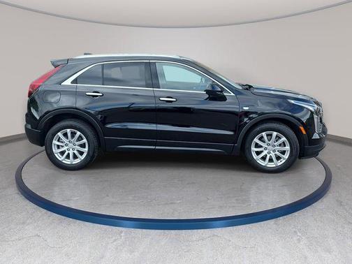 Stellar Black Metallic 2021 Cadillac XT4 Luxury