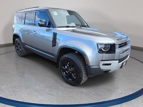 2022 Land Rover Defender 110 SE