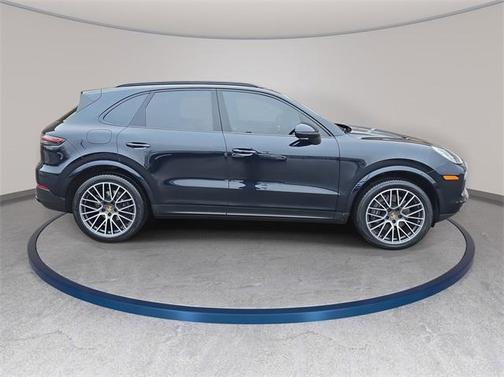 2023 Porsche Cayenne Platinum Edition