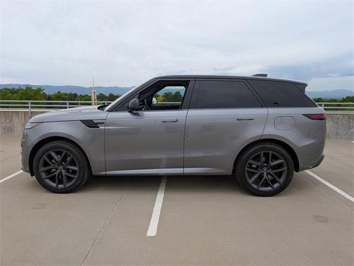 2025 Land Rover Range Rover Sport P460 Dynamic SE