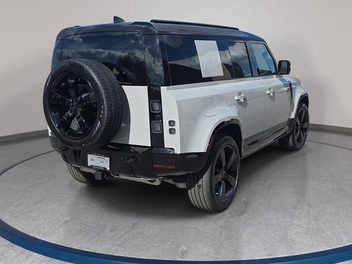 Borasco Grey 2026 Land Rover Defender P400 X-Dynamic SE