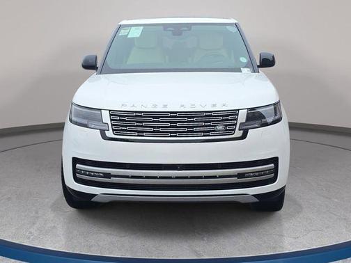 Ostuni Pearl White 2026 Land Rover Range Rover AUTOBIOGRAPHY