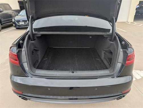 2018 Audi A4 2.0T Premium Plus