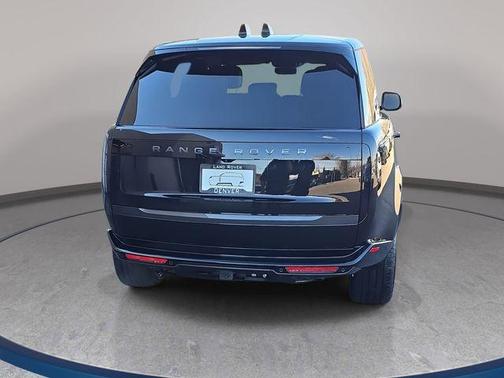 2026 Land Rover Range Rover P530 SE 7 Seat
