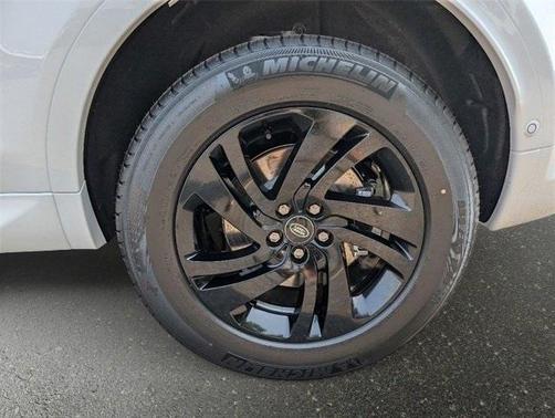 2024 Land Rover Discovery Sport S