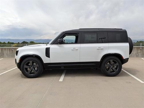 2025 Land Rover Defender P400 X-Dynamic SE