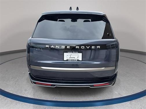 2026 Land Rover Range Rover P400 SE 7 Seat