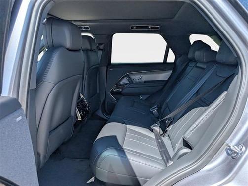 2025 Land Rover Range Rover Sport P360 SE