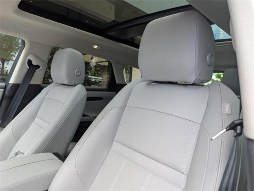 2024 Land Rover Range Rover Evoque Core S
