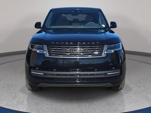 Santorini Black 2026 Land Rover Range Rover P530 SE 7 Seat