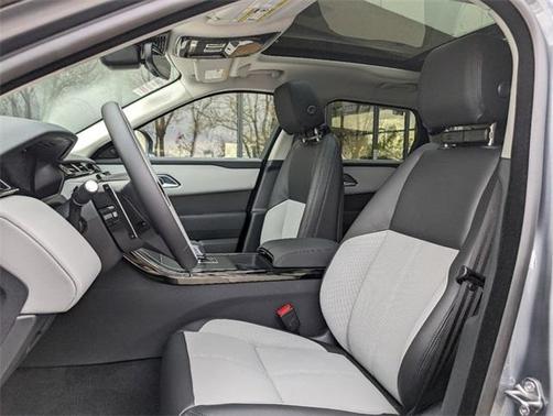 2025 Land Rover Range Rover Velar P250 Dynamic SE