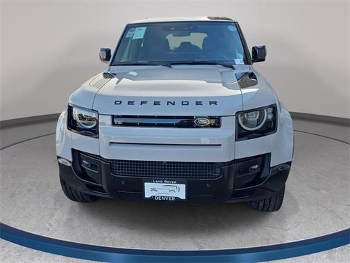 2026 Land Rover Defender P400 X-Dynamic SE