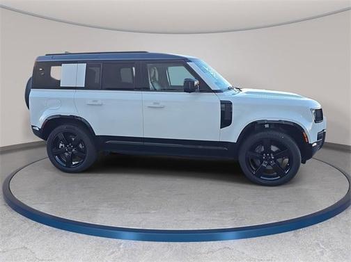 2026 Land Rover Defender 110 X-Dynamic SE