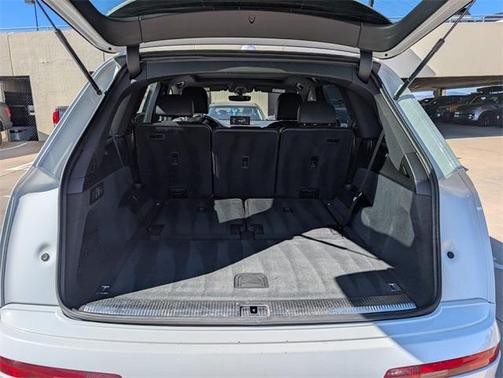 2017 Audi Q7 3.0T Prestige
