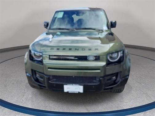 2026 Land Rover Defender 110 X-Dynamic SE