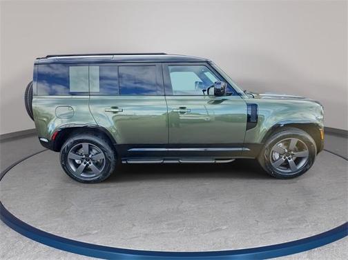 2026 Land Rover Defender 110 X-Dynamic SE