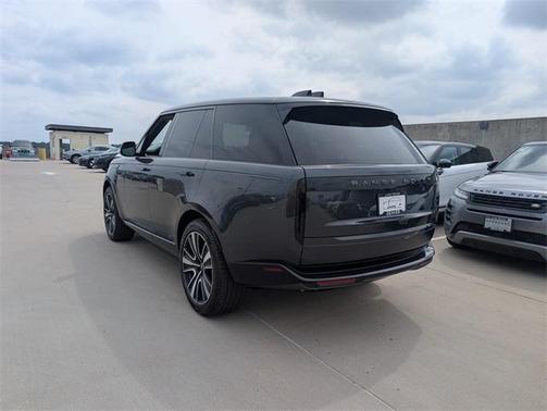 2025 Land Rover Range Rover P530 SE