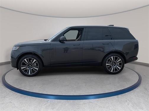 2025 Land Rover Range Rover P530 SE