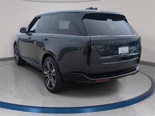 2025 Land Rover Range Rover P530 SE