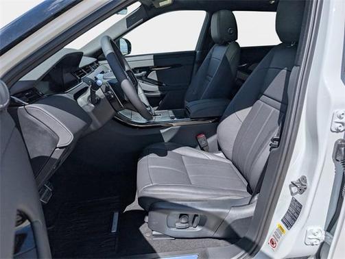 2026 Land Rover Range Rover Evoque Dynamic SE