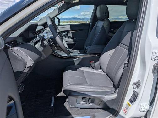 2026 Land Rover Range Rover Evoque Dynamic SE